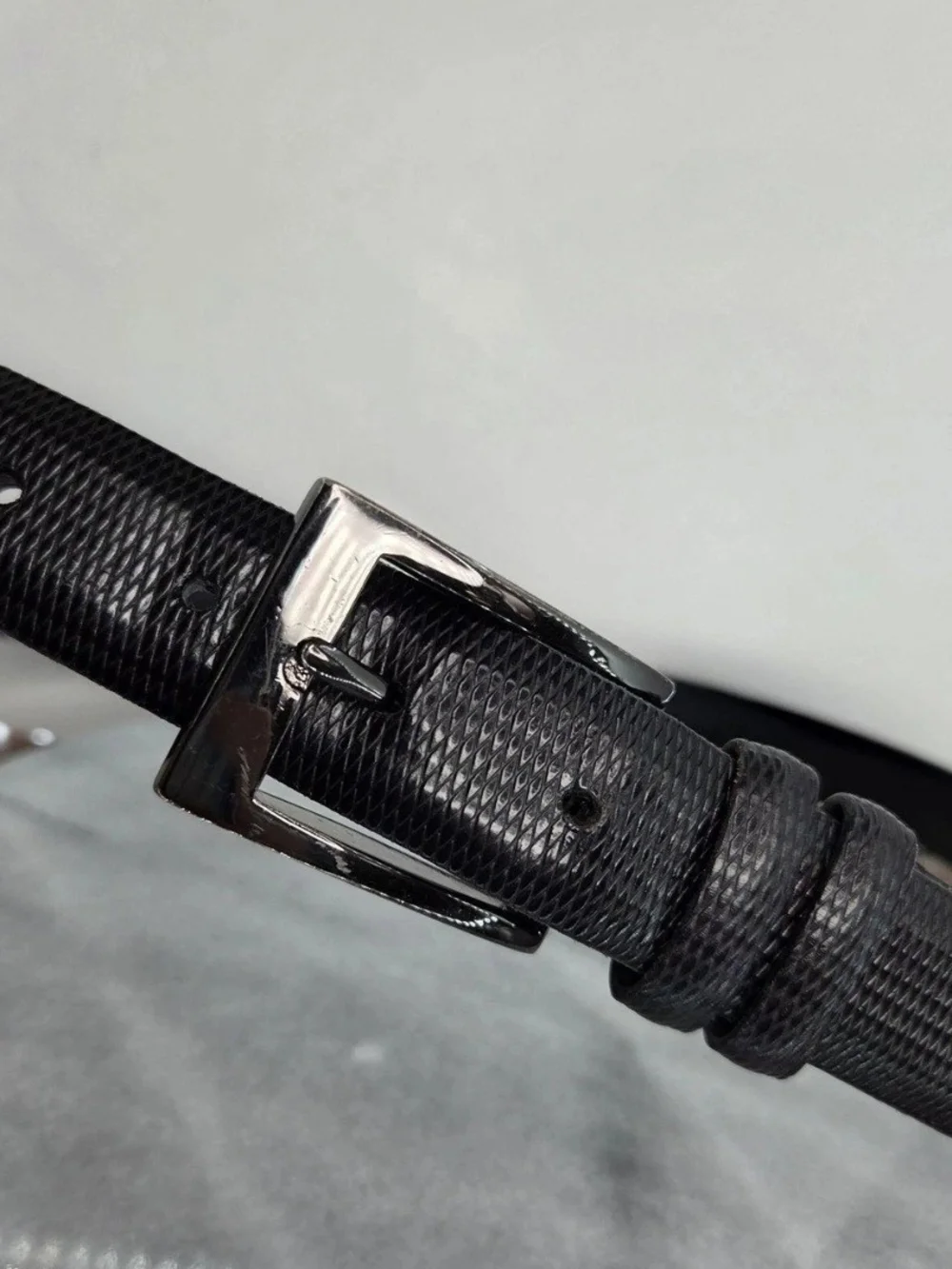Belt Mens Size 40 Black Italian Calfskin Leather Textured Solid Brass Buckle USA